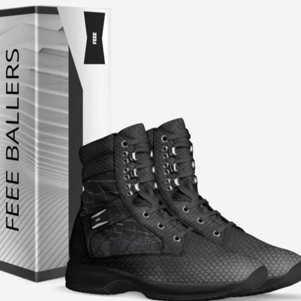 FEEE High Top Sneeaker/Boot
